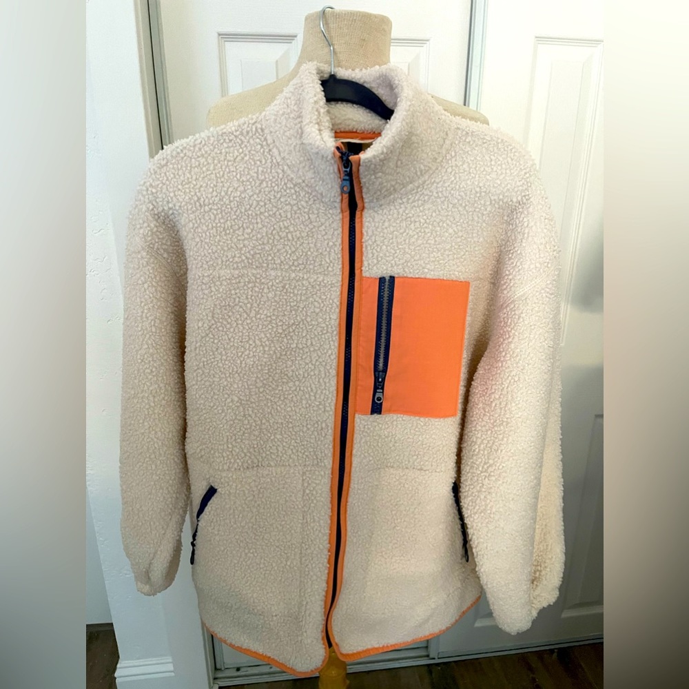 9. Universal Threads Cream Peach and Purple Sherpa Sz M NWOT